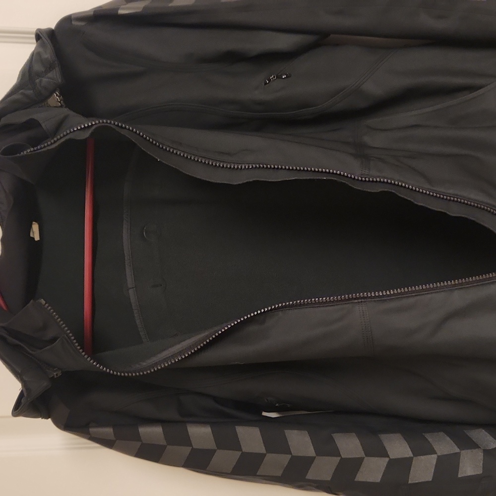 Lululemon Feelin Frosty Soft Shell size 10 - Picture 5 of 16